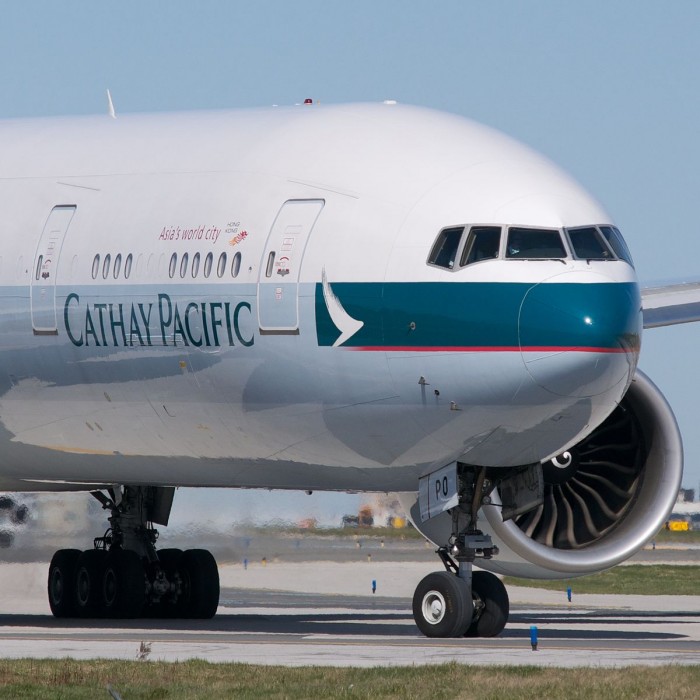 cathay_pacific_boeing_777-300er_(7055258465)_(2.jpg