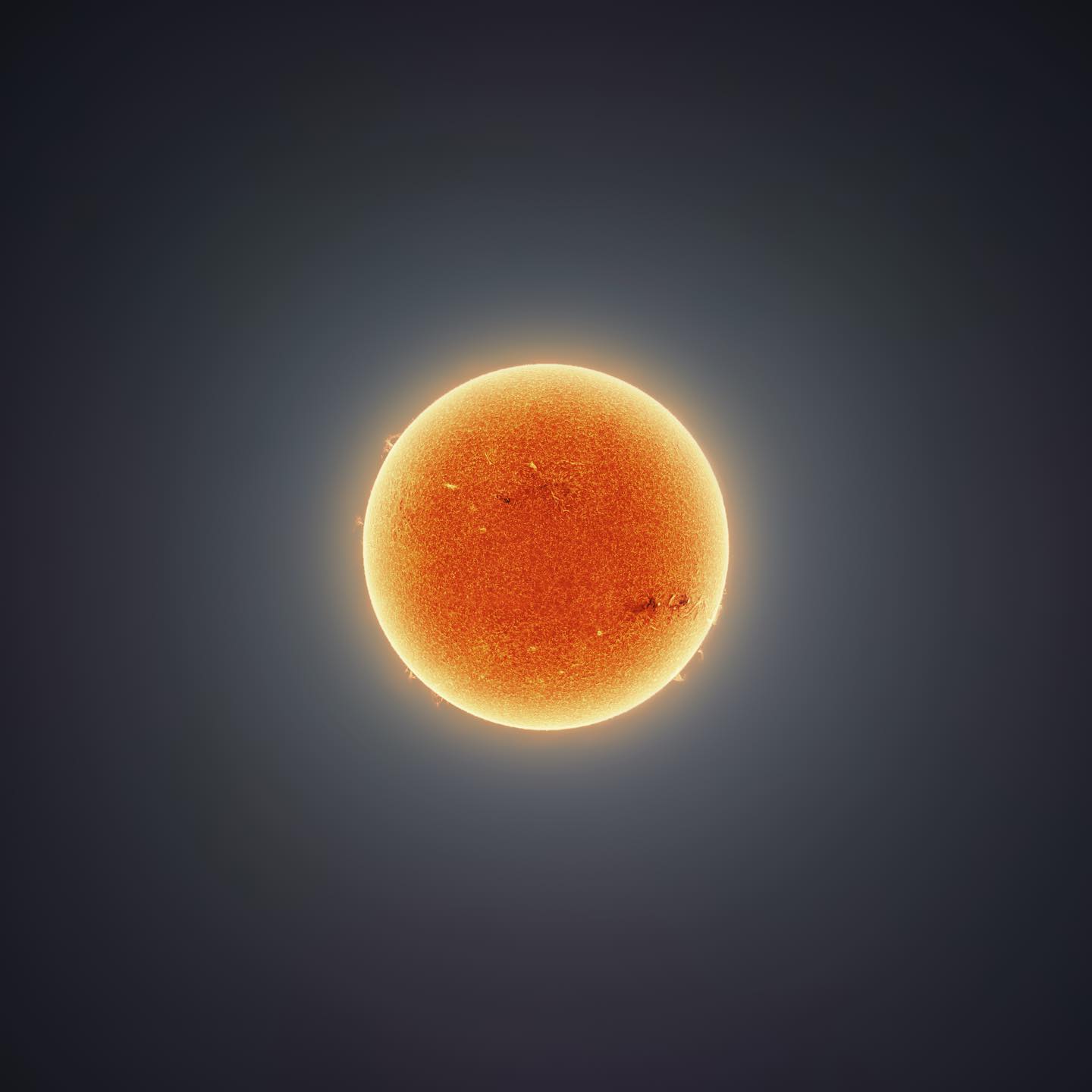 天文摄影家用15万张图制作出一张壮观的太阳照
