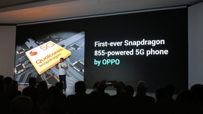 Qualcomm-CEO-Cristiano-Amon-at-Oppo-5G-Snapdragon-855-announcement-MWC-920x518.jpg