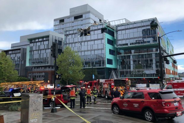 Seattle-crane-crash-775151.jpg