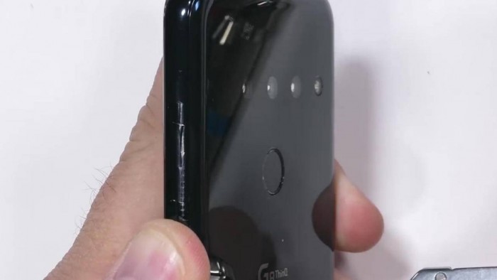 lg-g8-thnq-durability-1280x720.jpg