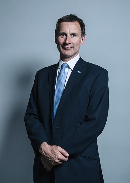 428px-Official_portrait_of_Mr_Jeremy_Hunt.jpg