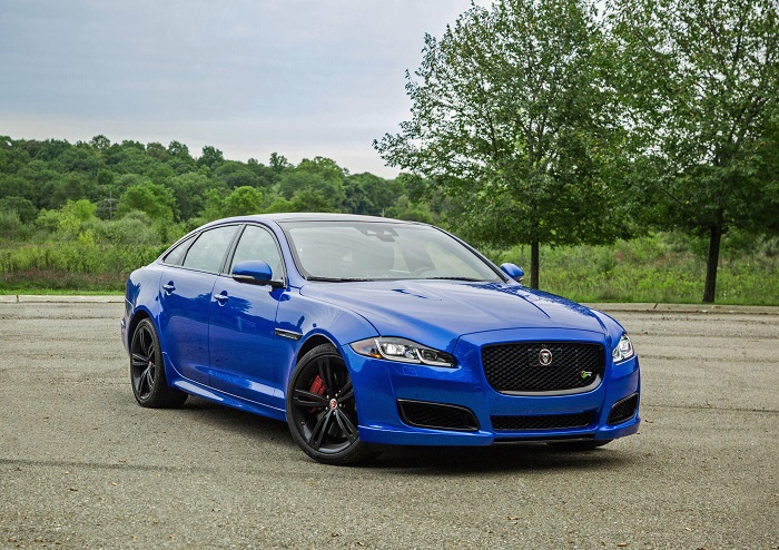 Jaguar XJ.jpg