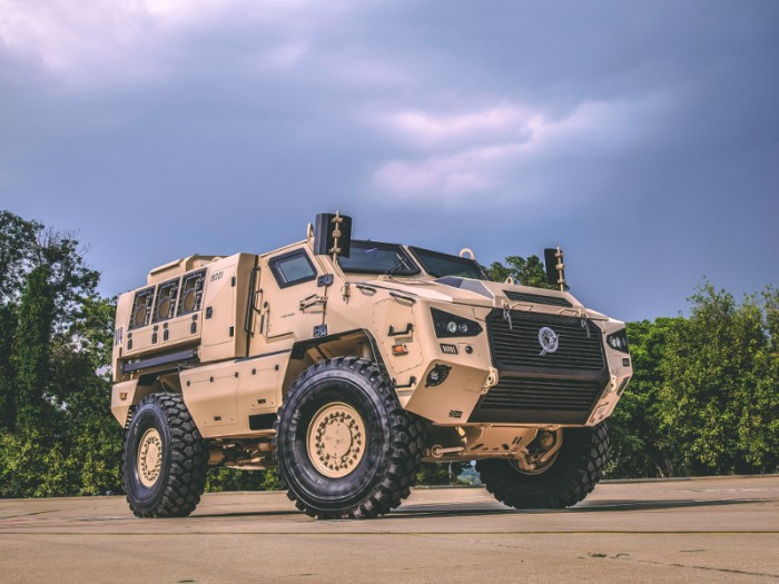 1l-image-Mbombe-4-Armoured-Personnel-Carrier-APC.jpg