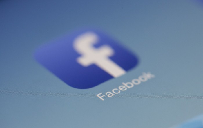 Facebook-Exchange-Of-Information-Twitter-Together-292989.jpg