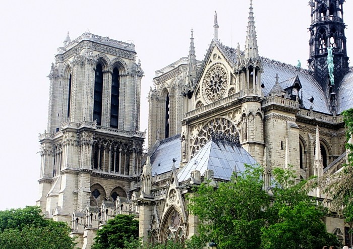 巴黎聖母院_Cathedrale_Notre-Dame_de_Paris_-_panoramio.jpg