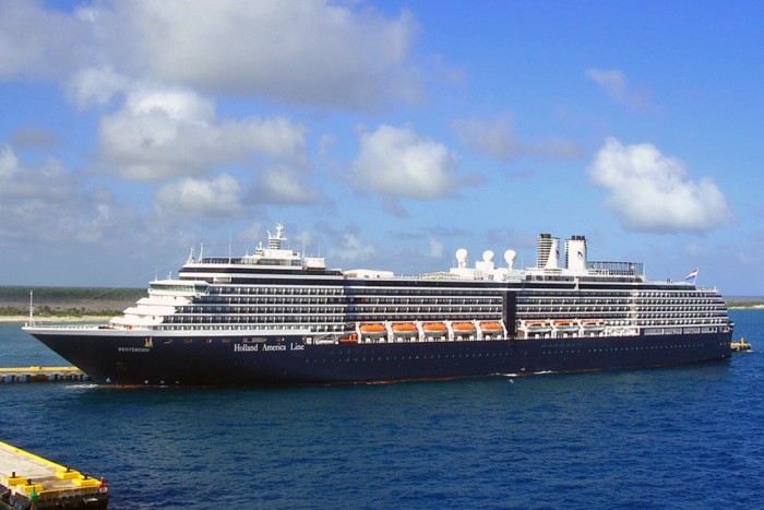 Westerdam_in_Costa_Maya_002.jpg