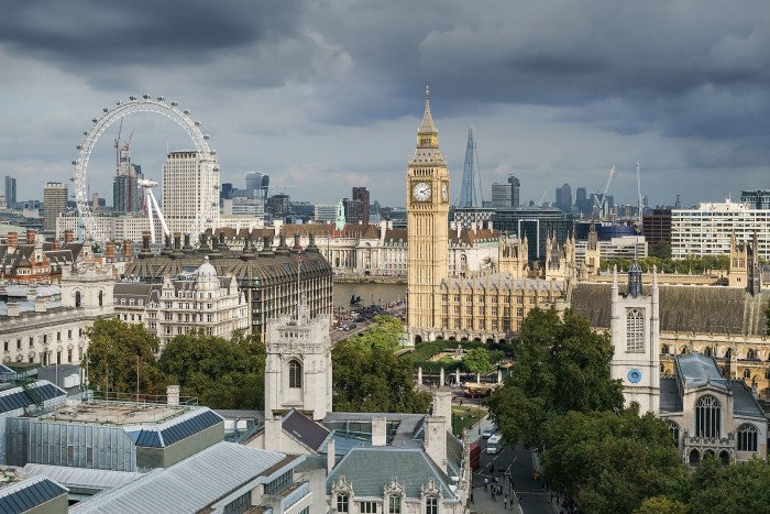 palace_of_westminster_from_the_dome_on_methodist_central_hall.
