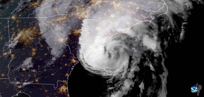 PHOTO-Hurricane-Isaias-taken-0900pmET-080320-1120x534-landscape.jpg