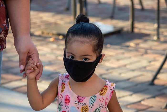 asian-child-covid-19-pandemic-face-mask-chinese.jpg
