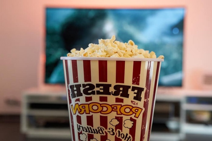 bowl-popcorn-cinema-tv-experience-eat-knabern-food-healthy.jpg