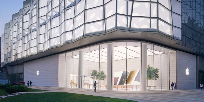 Apple-again-loses-staff-bag-search-case.jpg