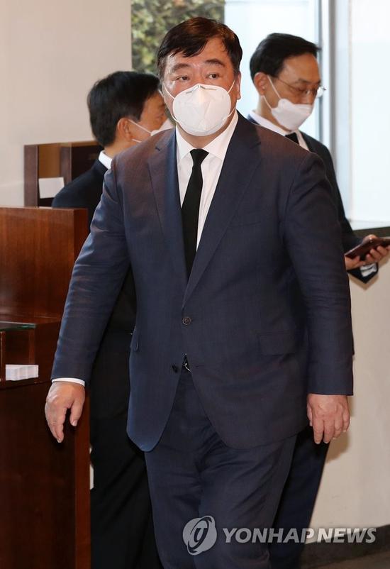 中国大使邢海明吊唁李健