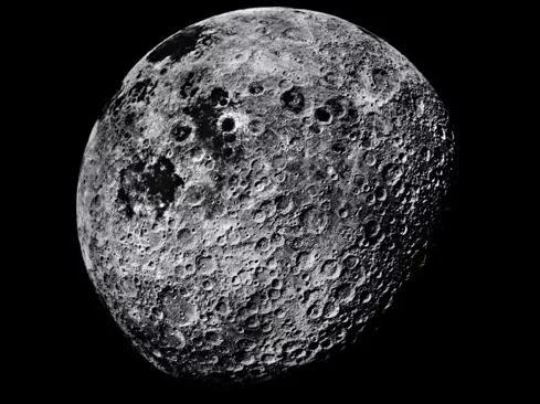 中国将在本月晚些时候重返月球。来源：NASA/SPL。