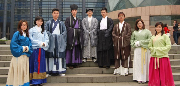 Hanfu_movement.jpg