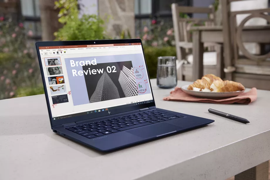 HP_Elite_Dragonfly_Max_Dragonfly_Blue_Workspace_1.0.webp