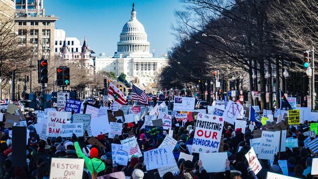 特朗普支持者们在华盛顿特区举行抗议活动｜flickr