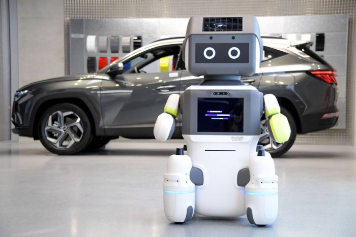 kia-robot-4-1200x800.jpg