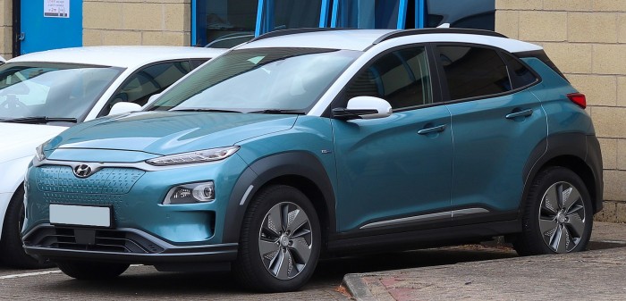 1599px-2019_Hyundai_Kona_Premium_SE_EV_Automatic.jpg