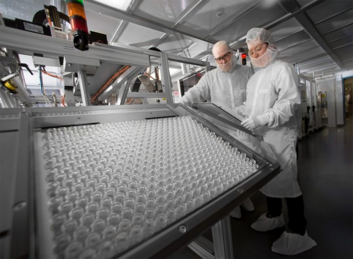 Corning-Valor-Glass-Manufacturing-777x572.jpg