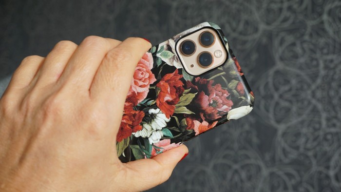 apple-iphone-11-pro-4685404_1280.jpg