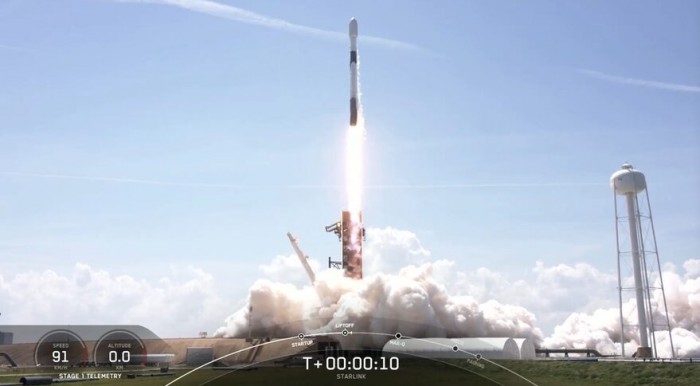 f9-starlink-210504-879x485.jpg
