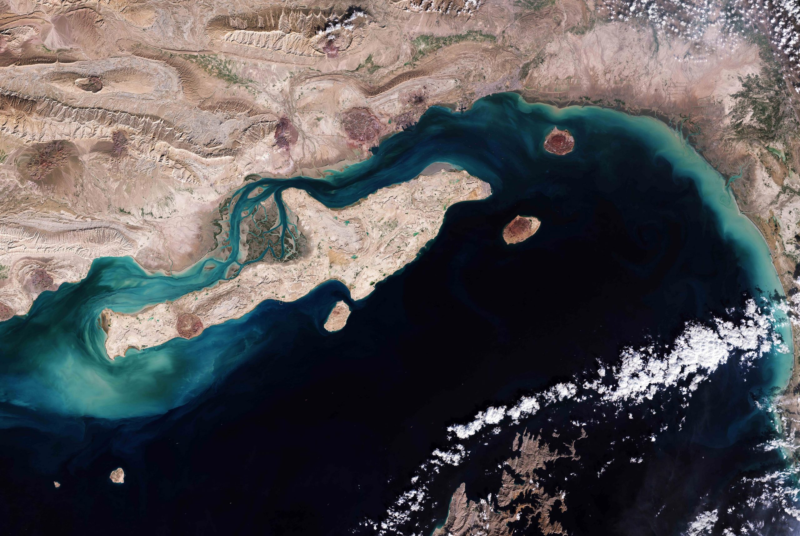 Qeshm-Island-Iran-scaled.jpg