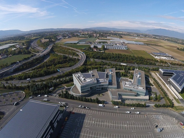 1024px-STMicroelectronics-building.JPG