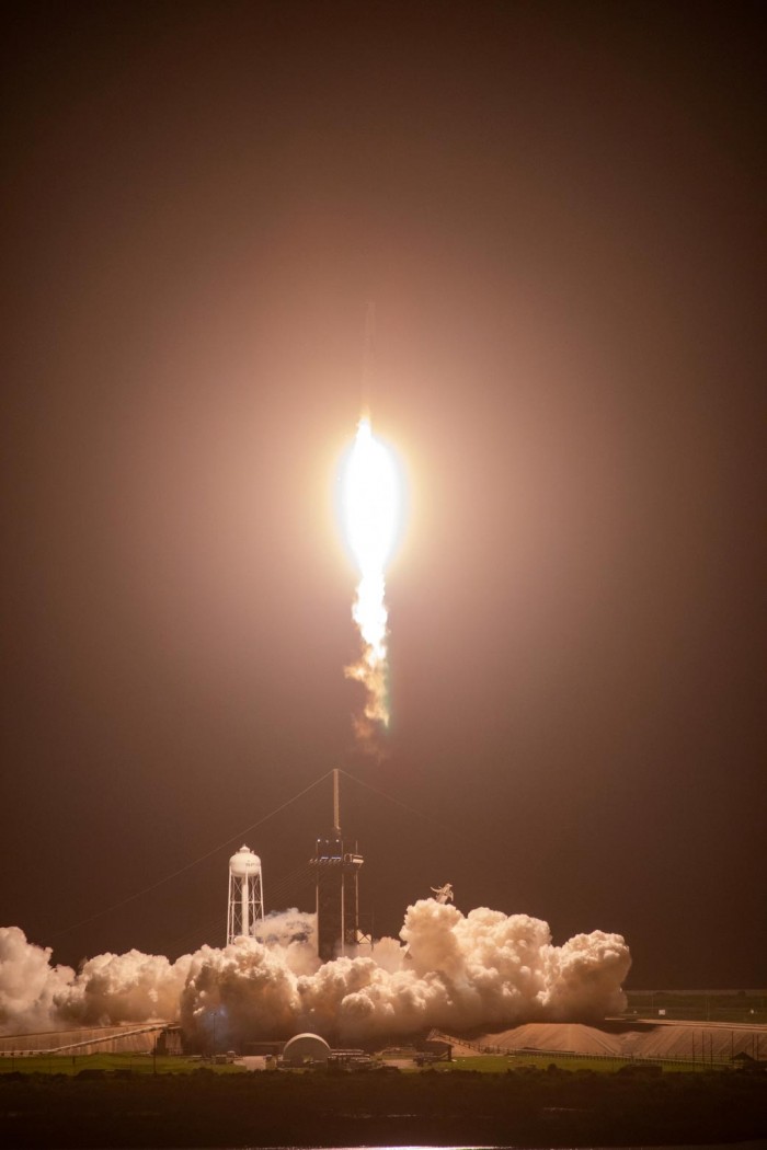 SpaceX-Falcon-9-Rocket-Uncrewed-Dragon-Launch.jpg