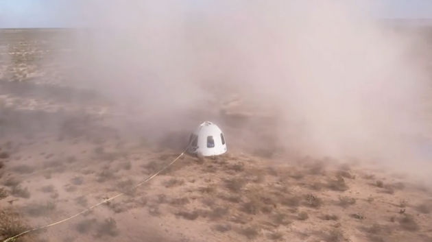 发射10多分钟后，太空舱成功返回地面。