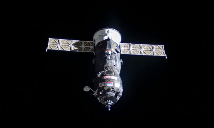 Russia-Progress-76-Resupply-Ship-Approaching-Space-Station-777x466.jpg