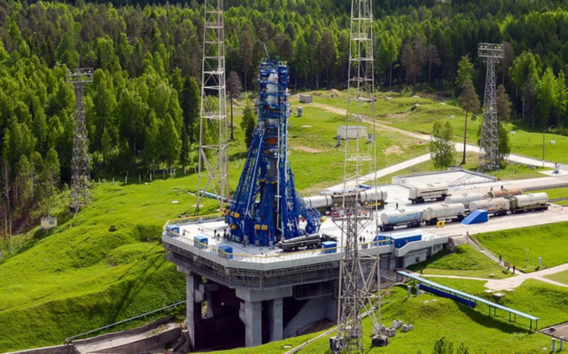 于当地时间22日15时48分从俄罗斯西北部的普列谢茨克航天发射场发射