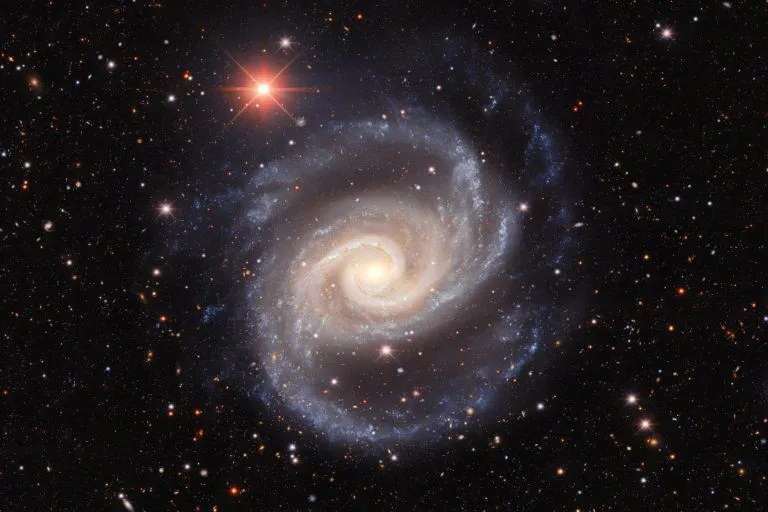 Spanish-Dancer-Galaxy-NGC-1566-768x512.webp