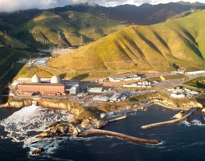 Diablo_canyon_nuclear_power_plant.jpg