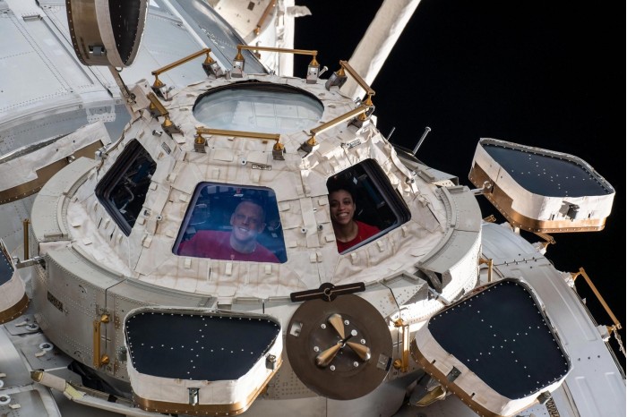 NASA-Astronauts-Bob-Hines-and-Jessica-Watkins-ISS-Cupola-scaled.jpg