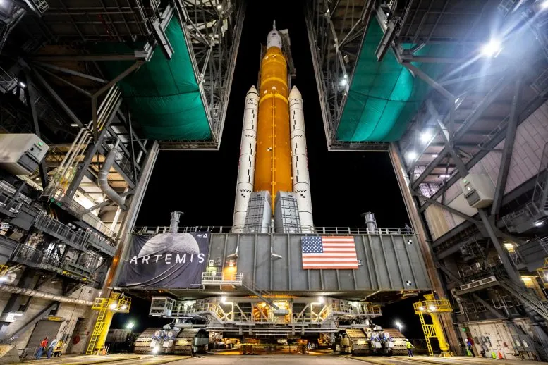 NASA-SLS-Rocket-Orion-Mobile-Launcher-777x518.webp