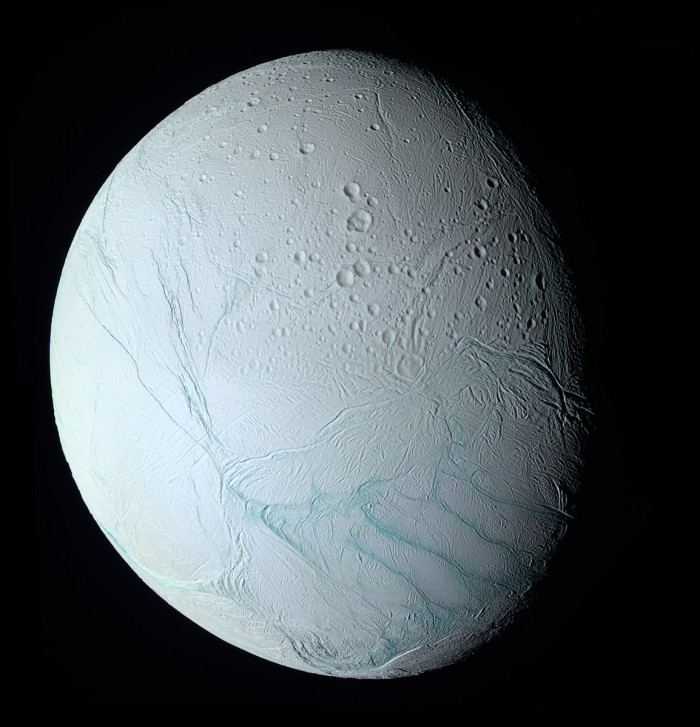 1154px-Enceladus_-_July_15_2005_(36690644854).jpg