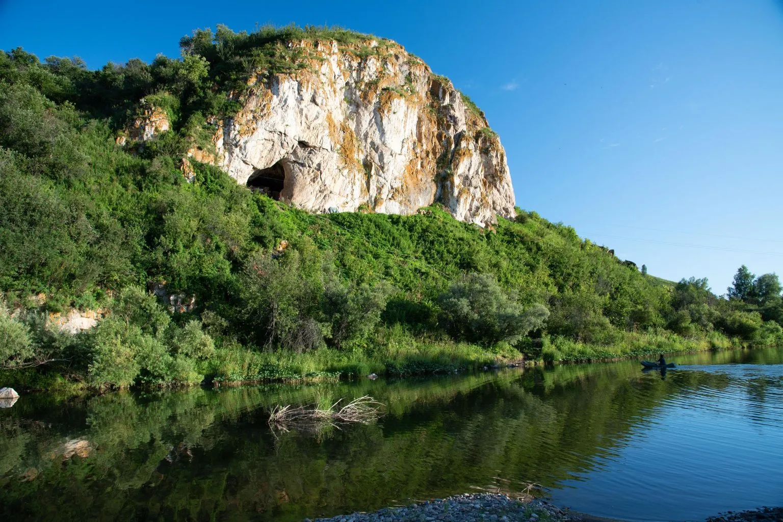 Chagyrskaya-Cave-1-1536x1025.webp