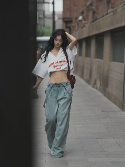 街头旅游拍照，9个拍照姿势，漂亮气质又慵懒，松弛酷飒又自信时尚 - 图片 3