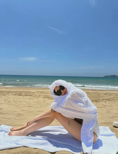 刘令姿，夏日泳装写真大片精选 - 图片 3