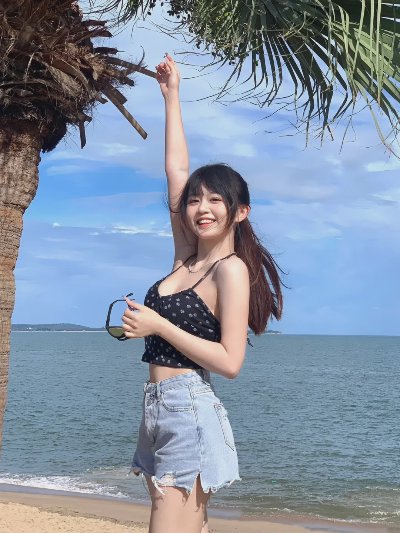 穿牛仔短裤拍照，这些姿势，漂亮气质又浪漫，慵懒青春又显身材 有活力 - 图片 4