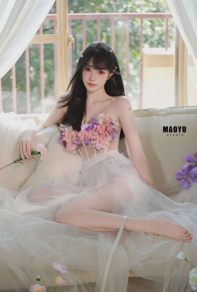 美女摄影 花团锦簇，纯欲感满满 - 图片 1