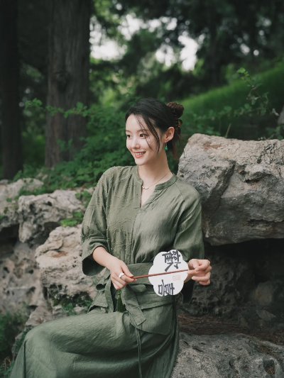 显身材的万能拍照姿势，这些庭院动作，漂亮气质又温婉，优雅惬意又治愈清新 - 图片 1