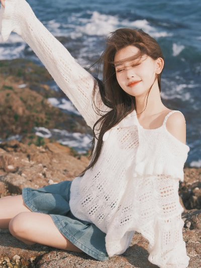少女与海！9个氛围感拍照姿势，温柔到骨子里，优雅甜美又上镜 - 图片 5