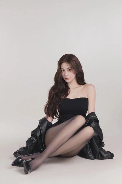 皮衣超模极品黑丝美腿写真 - 图片 5