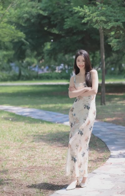 新中式裙子拍照，几个动作，优雅气质身材好、又大方又漂亮 - 图片 2