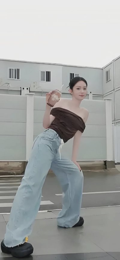 周也的多面时尚纪｜风格无界，魅力无限 - 图片 2