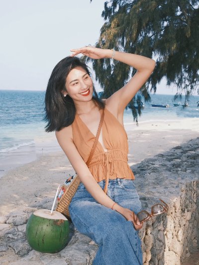 海边旅游度假拍照，10个动作姿势，漂亮气质又优雅，甜美惬意又浪漫出片 - 图片 5