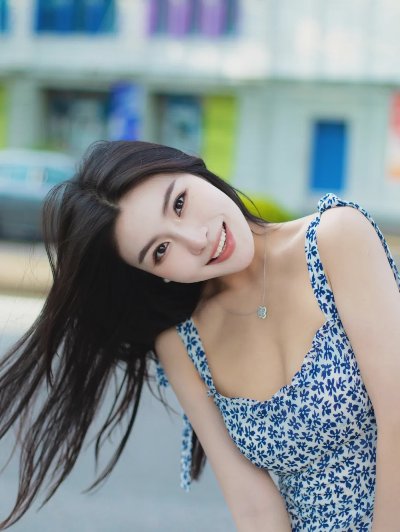 穿裙子拍照，几个动作，拍照气质、漂亮，大方身材好 - 图片 1