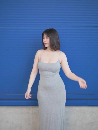 肉肉女生穿裙子拍照，7个小动作，气质自然，上镜出片显身材 - 图片 4